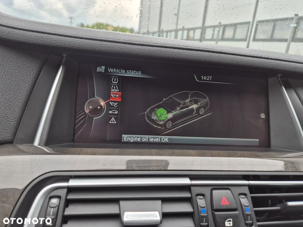 BMW Seria 7 740Li - 35