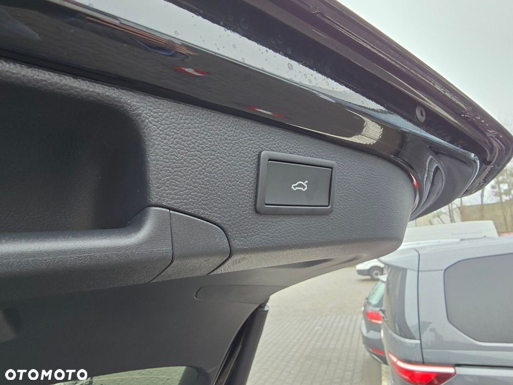 Volkswagen Passat Variant 1.5 TSI eHybrid PHEV 150kW Business Plus DSG - 10