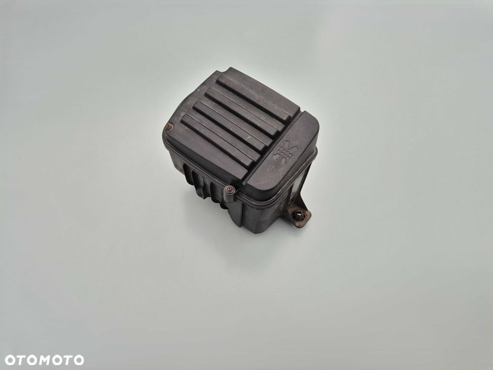 Obudowa Filtra Powietrza VW Caddy 3 III 2.0 SDI Audi Seat Skoda Orygi
