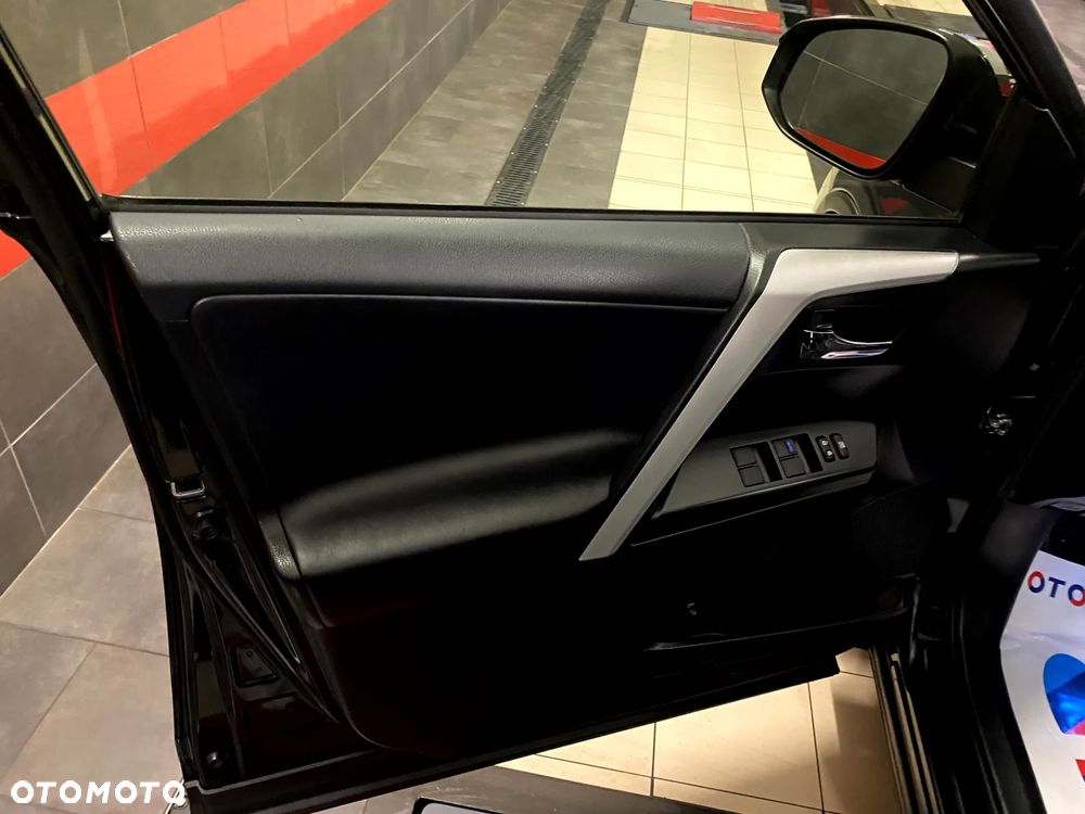 Toyota RAV4 ver-2-0-4x2-sol - 15