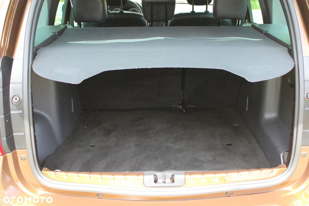 Dacia Duster 1.6 16V 105 4x2 Laureate - 25