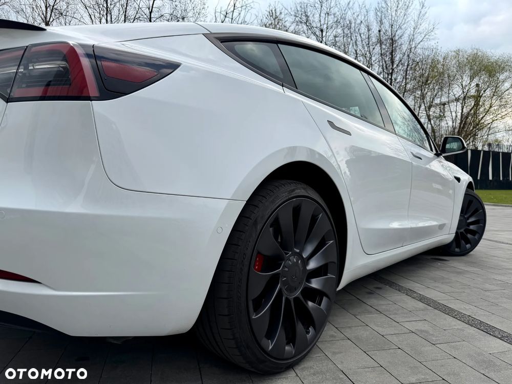 Tesla Model 3 - 13