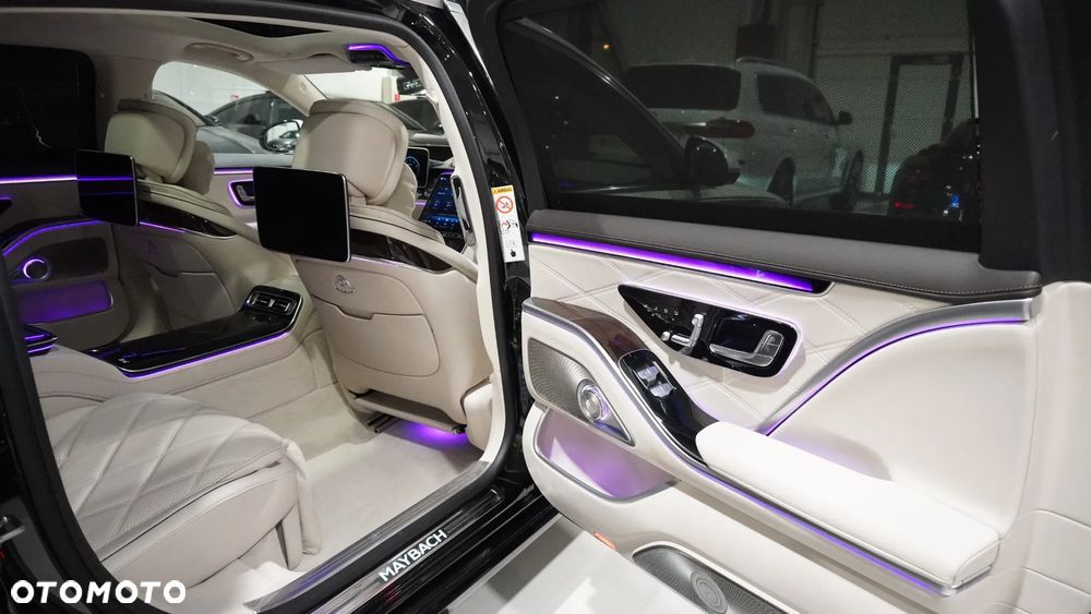 Mercedes-Benz Klasa S 580 4-Matic L 9G-TRONIC - 12