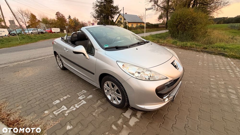 Peugeot 207 CC - 13