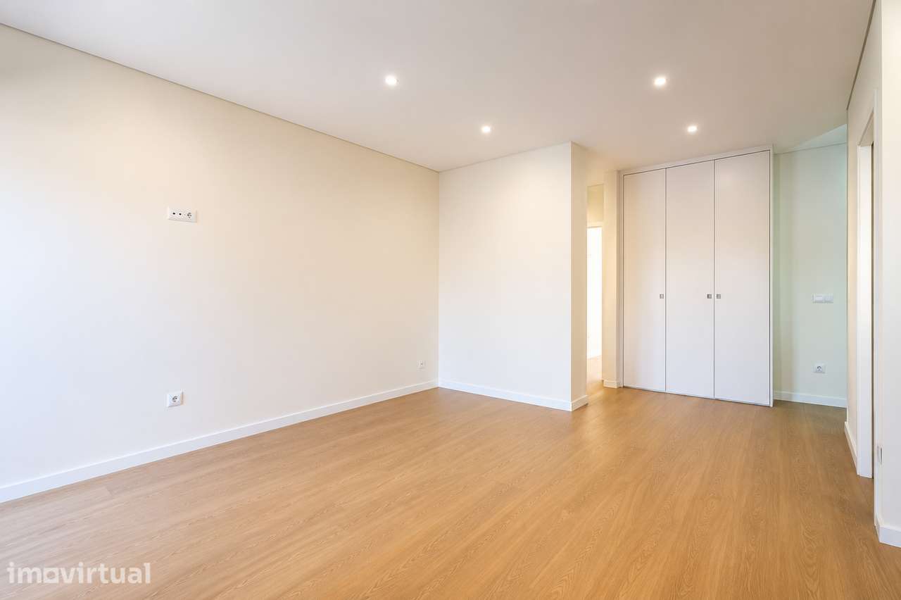 Andar de Moradia T3 - Remodelado com Garagem | Águas Santas, Maia - Grande imagem: 5/9