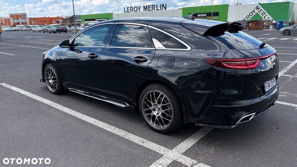 Kia ProCeed - 16