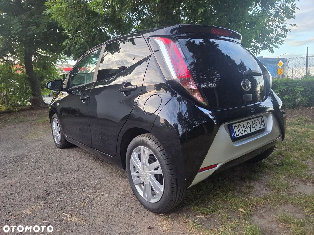 Toyota Aygo x-clusiv - 6