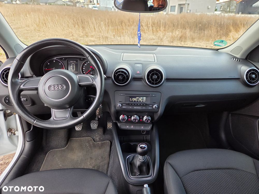 Audi A1 Sportback 1.6 TDI Attraction - 4