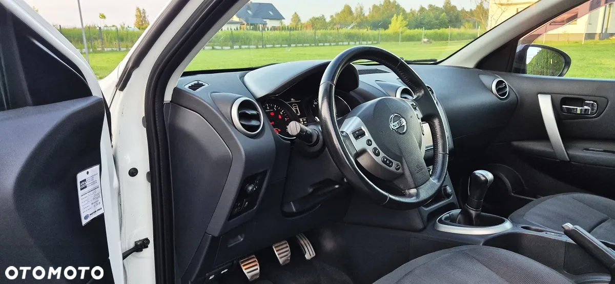 Nissan Qashqai 1.6 visia - 23
