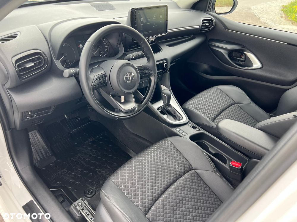 Toyota Yaris Hybrid 1.5 Executive - 28