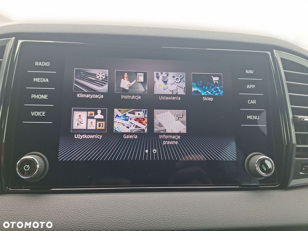 Skoda Karoq 2.0 TDI SCR 4x4 Sportline DSG - 23