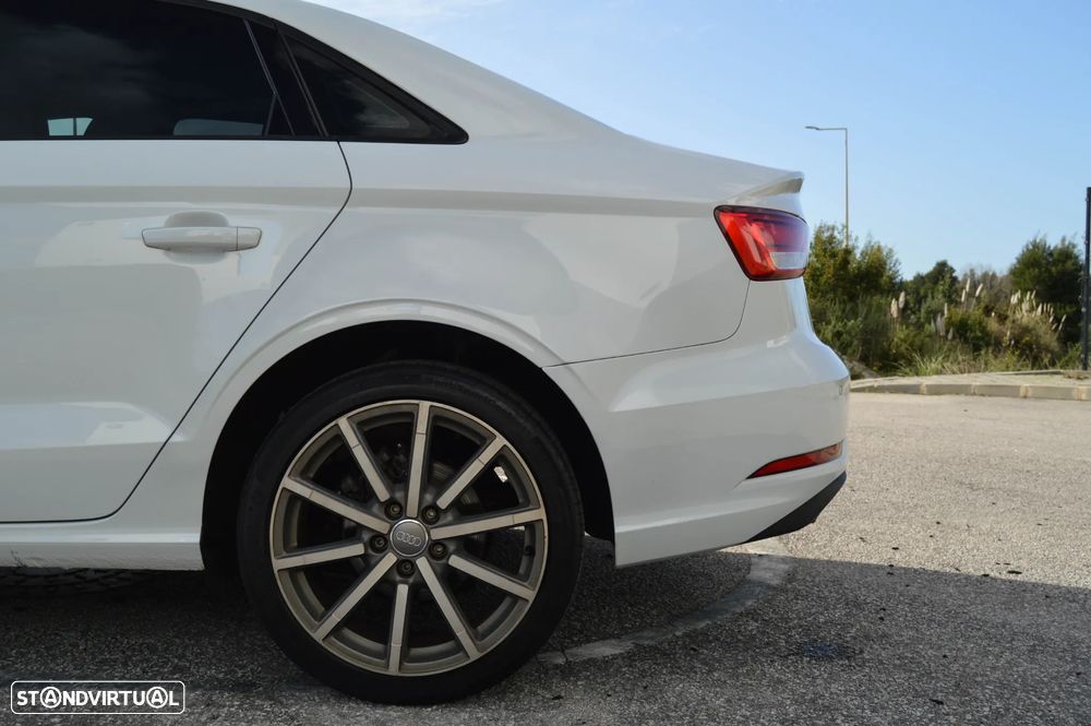 Audi A3 Limousine 30 TFSI - 21
