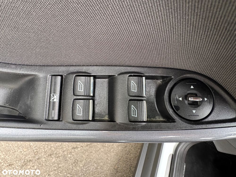 Ford Focus 2.0 TDCi Titanium - 36