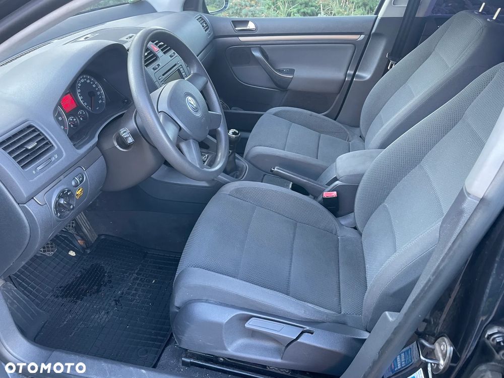 Volkswagen Golf - 13