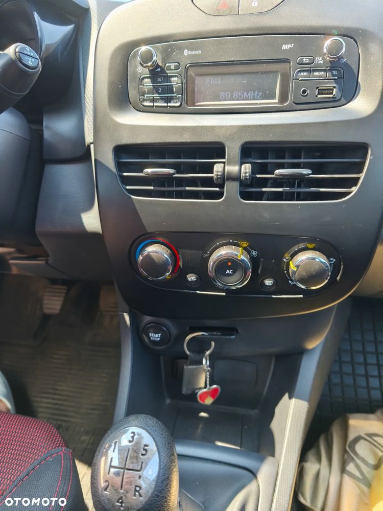Renault Clio 1.2 16V Alize - 4