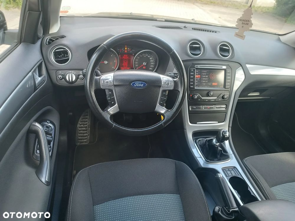 Ford Mondeo 2.0 TDCi Titanium - 13