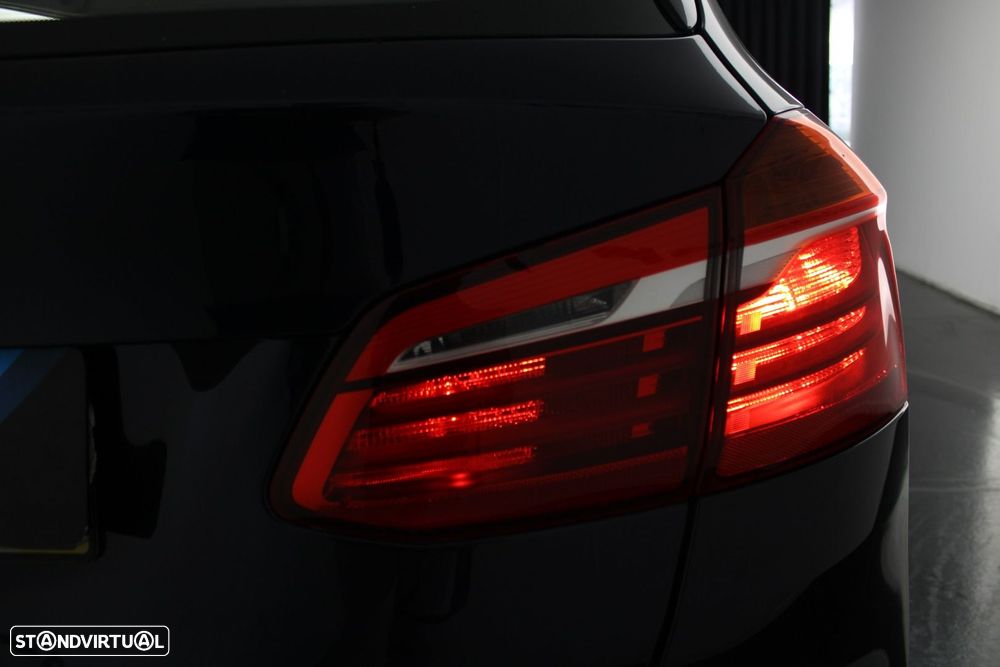 BMW 216 Active Tourer d Advantage - 30