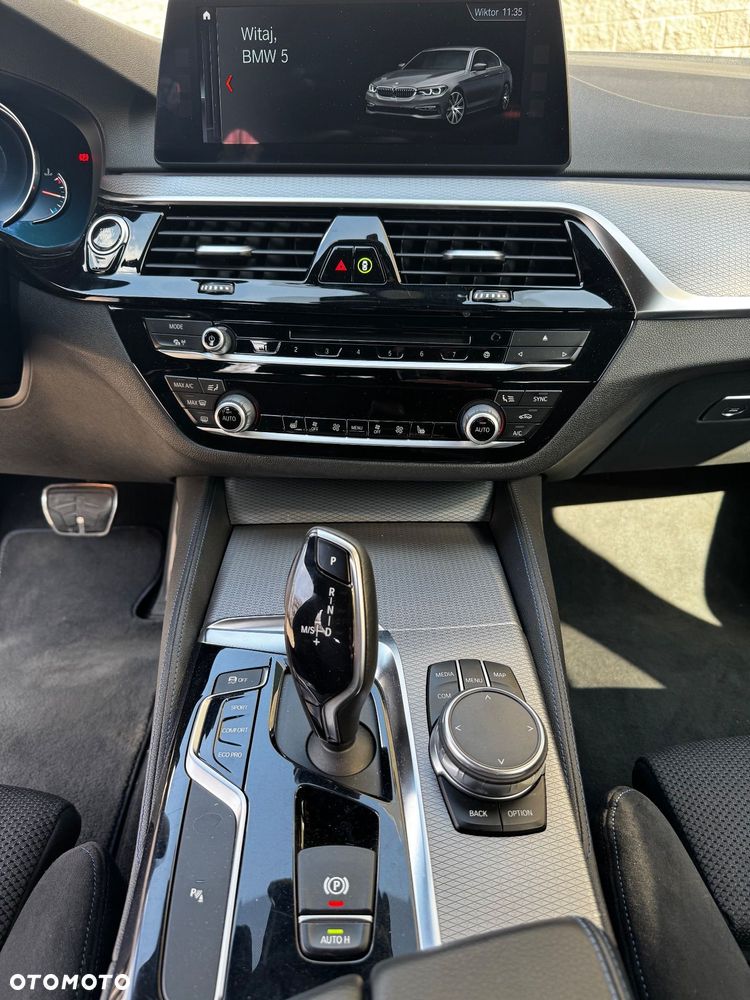 BMW Seria 5 520d xDrive M Sport sport - 9