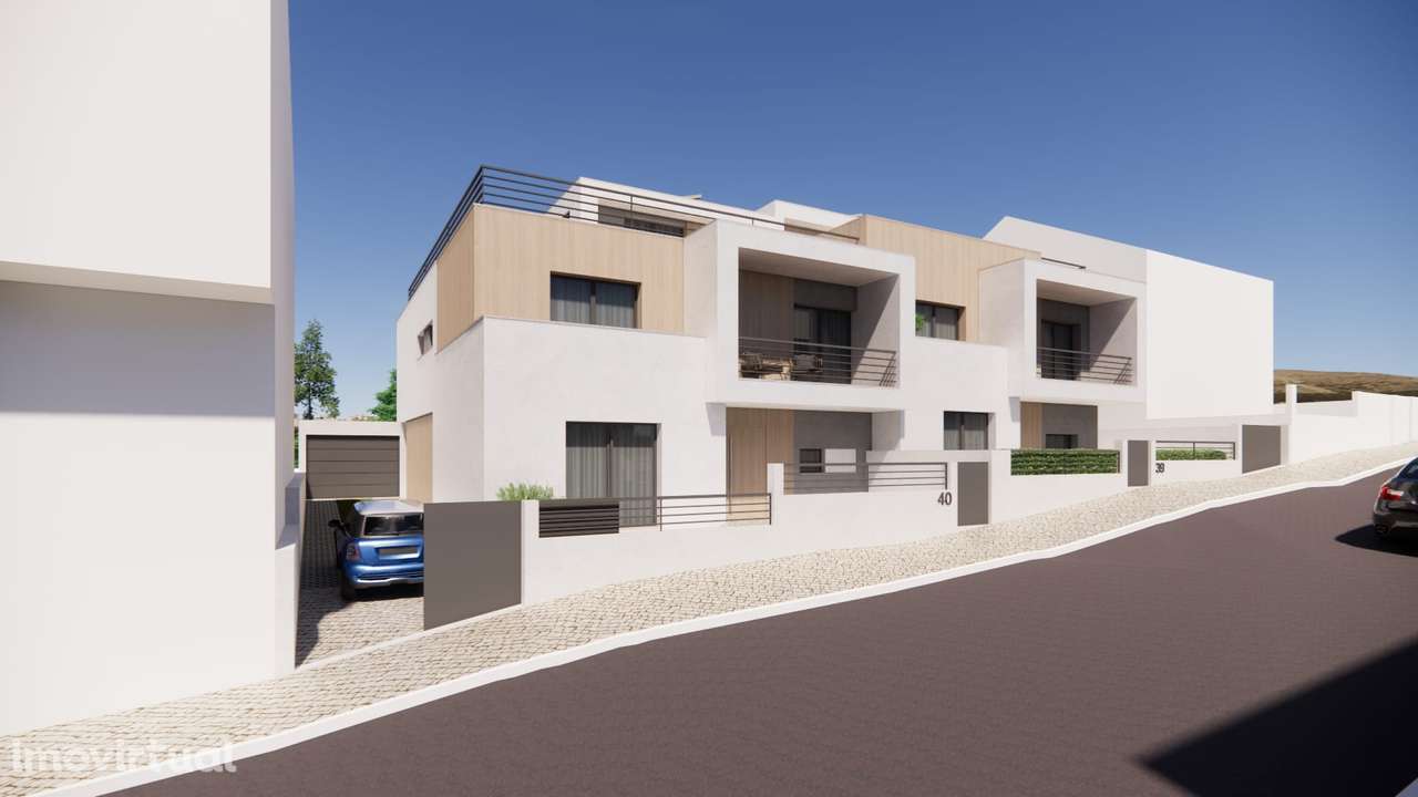 MORADIA DE LUXO COM PISCINA | T5 | BAIRRO DO CATIVO - Grande imagem: 2/7