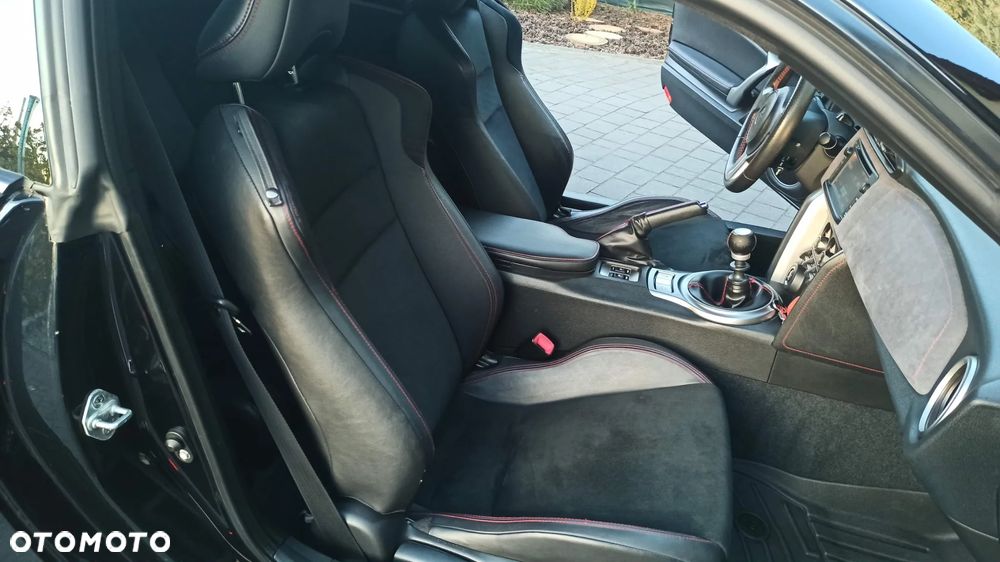 Toyota GT86 2.0 Prestige - 7