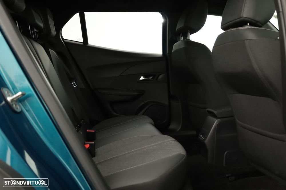 Peugeot 2008 1.2 Allure - 22