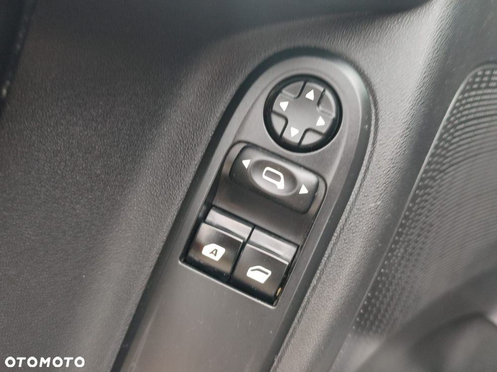 Citroën C3 1.6 BlueHDi Shine S&S - 21