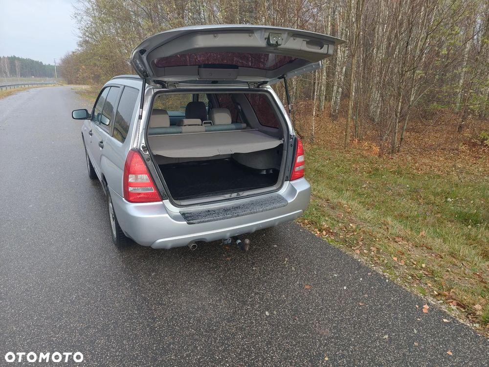 Subaru Forester 2.0 XL - 6