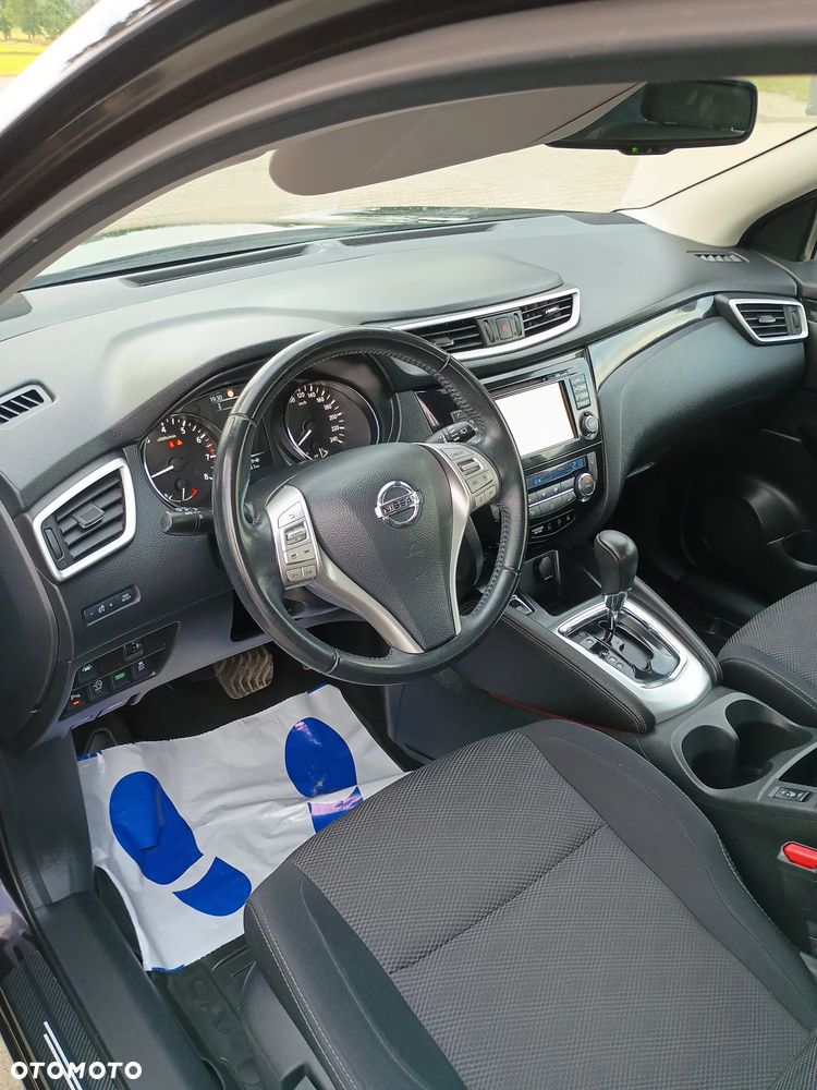 Nissan Qashqai 1.2 DIG-T Acenta Xtronic EU6 - 17