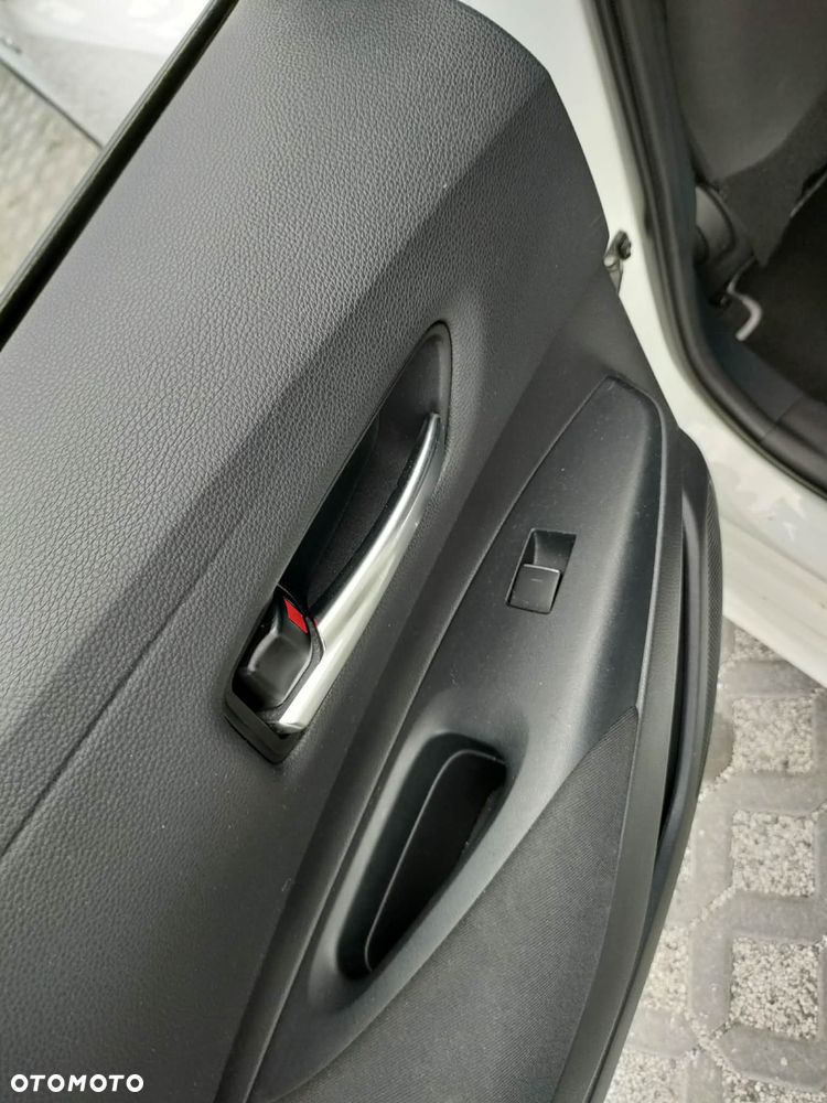 Toyota Corolla 2.0 Hybrid Comfort - 38
