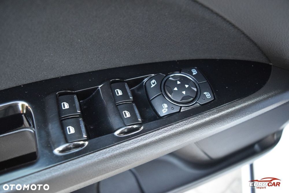 Ford Mondeo 2.0 TDCi Titanium - 27