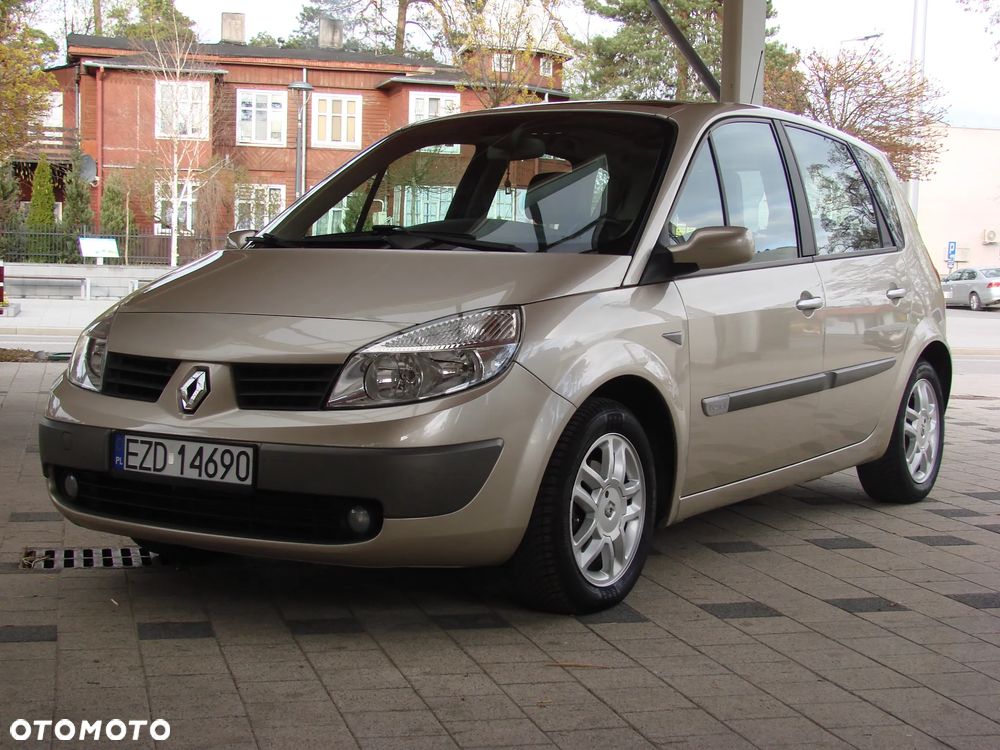 Renault Scenic - 1