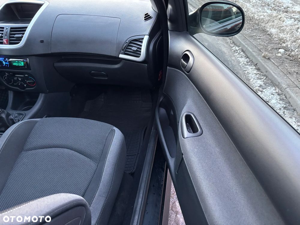 Peugeot 206 plus 60 - 14
