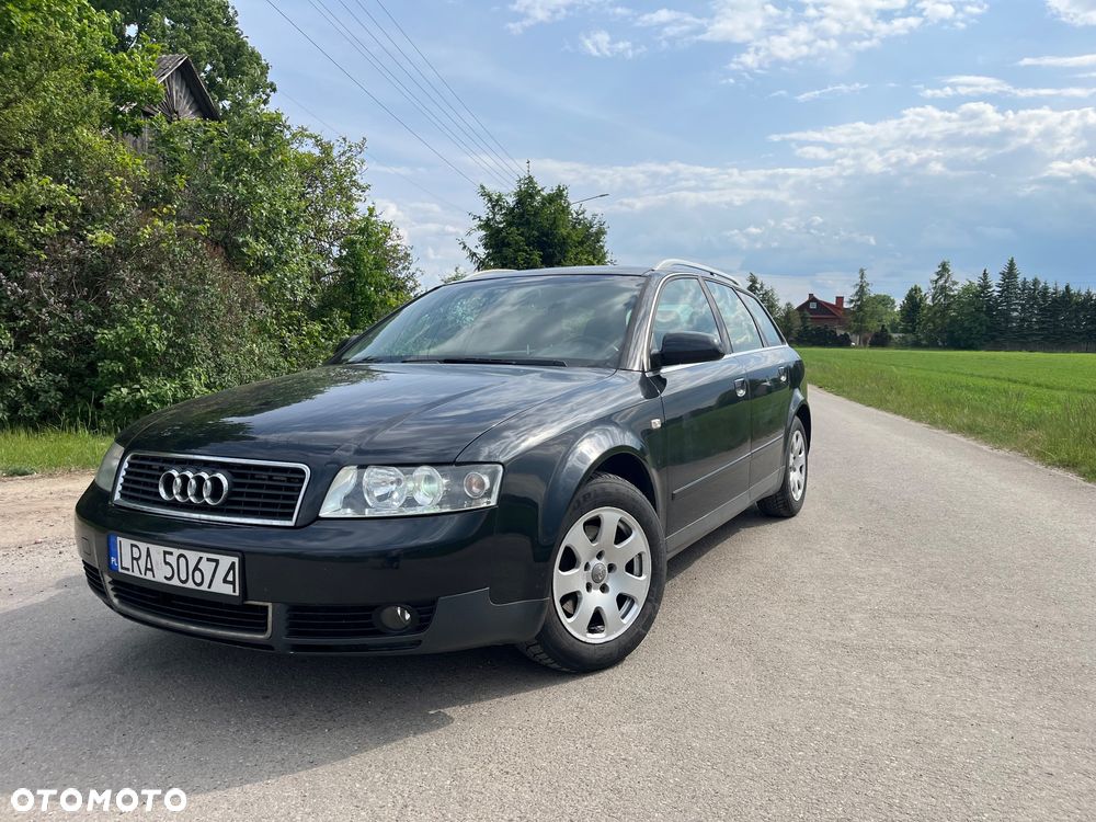Audi A4 Avant - 1