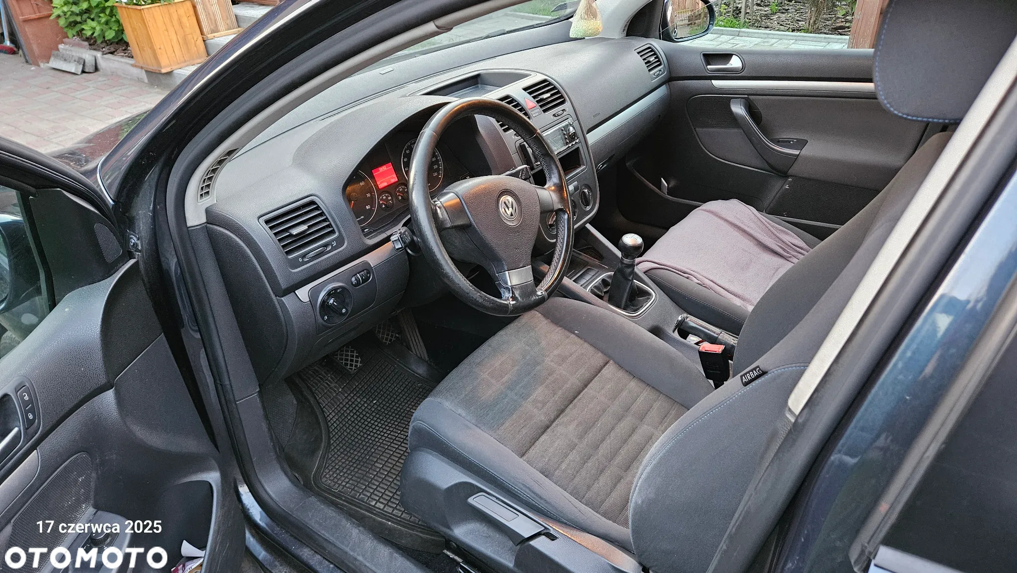 Volkswagen Golf - 9
