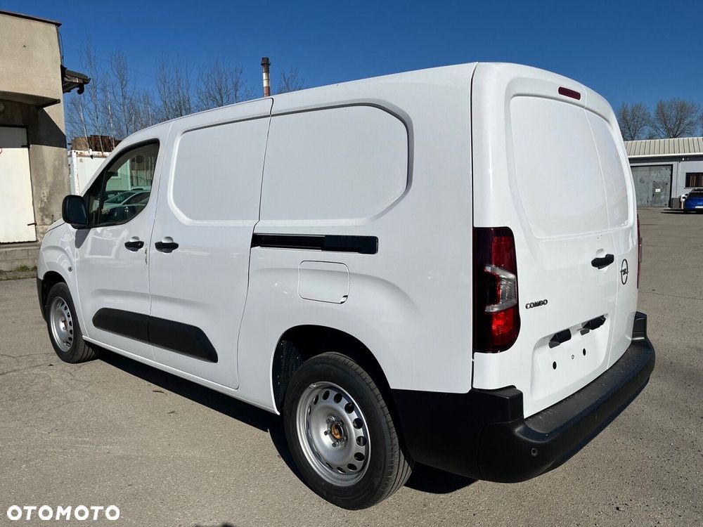 Opel Combo Cargo Cargo Furgon XL 1.5 TD 130KM AT8 - 4
