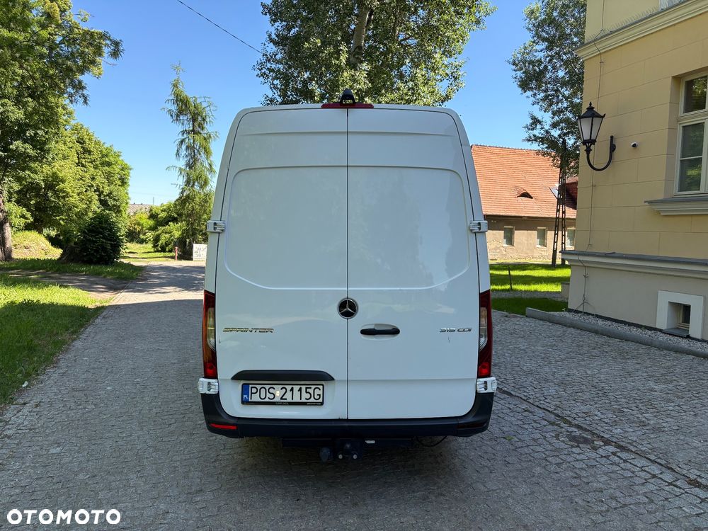 Mercedes-Benz Sprinter - 7