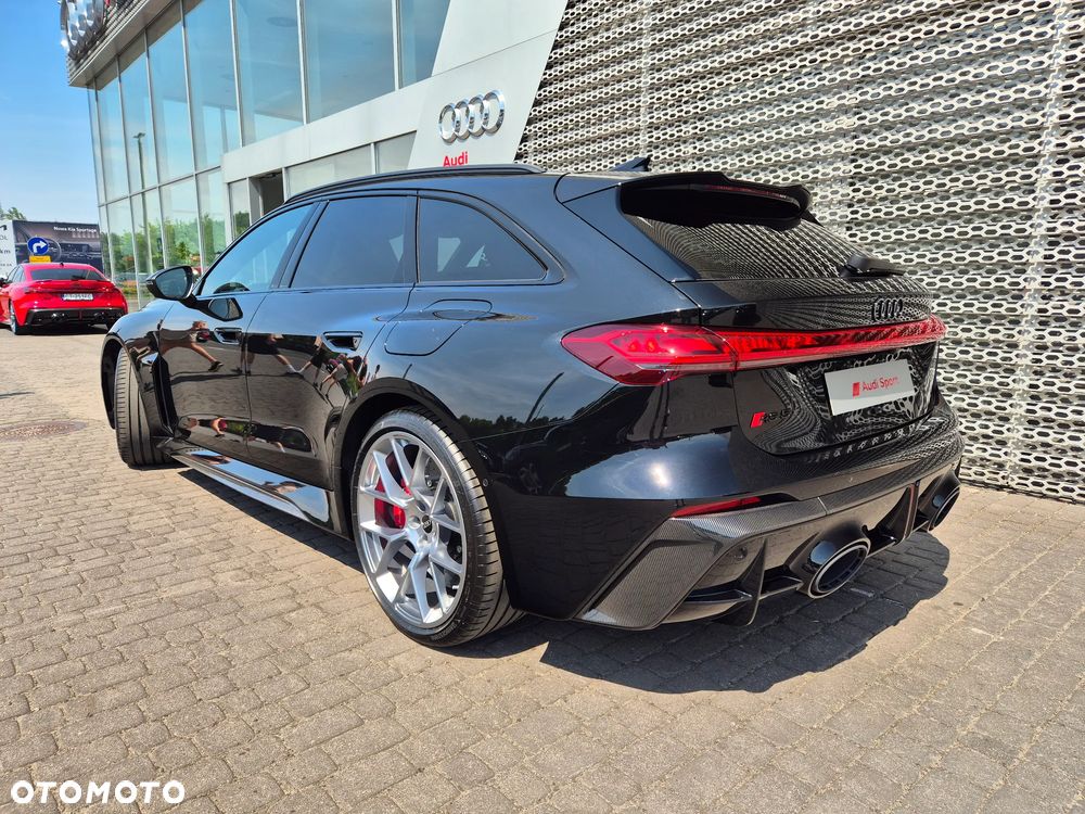 Audi RS5 Avant - 6