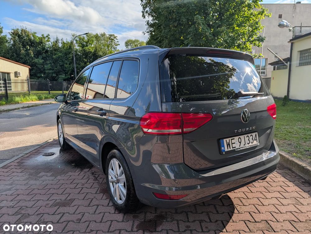 Volkswagen Touran 2.0 TDI BMT SCR Comfortline - 11