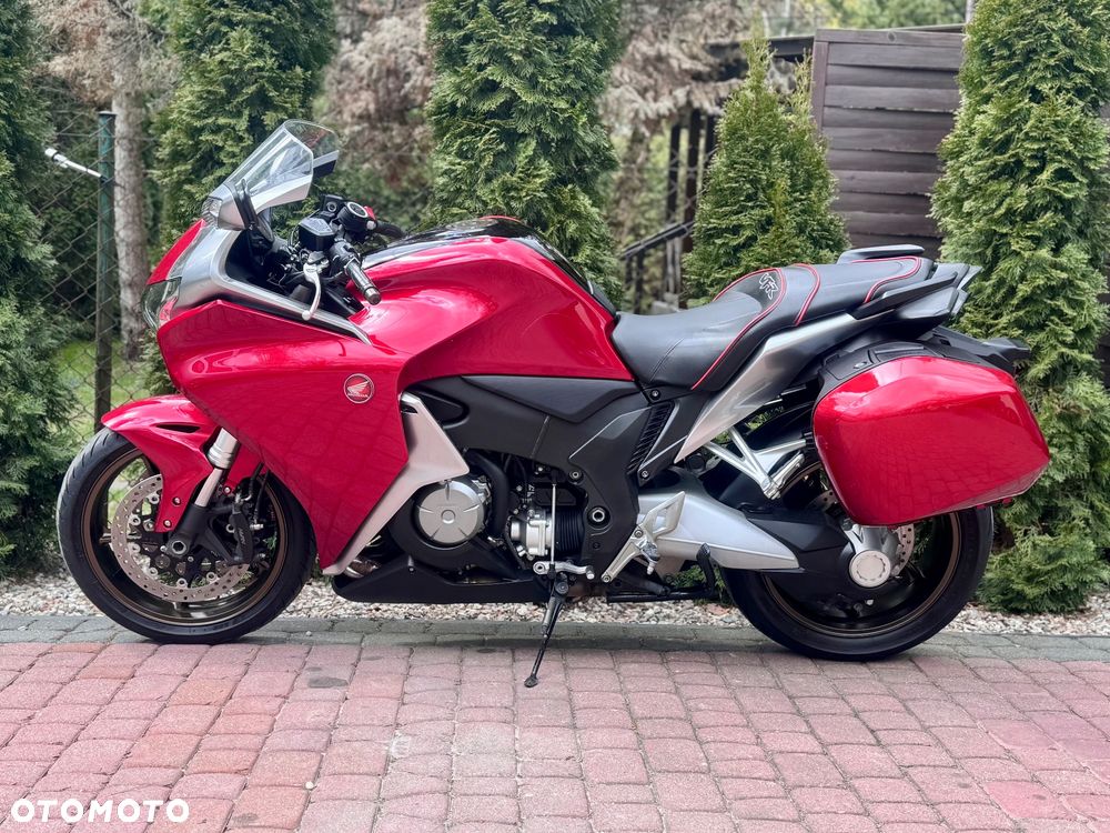 Honda VFR - 7