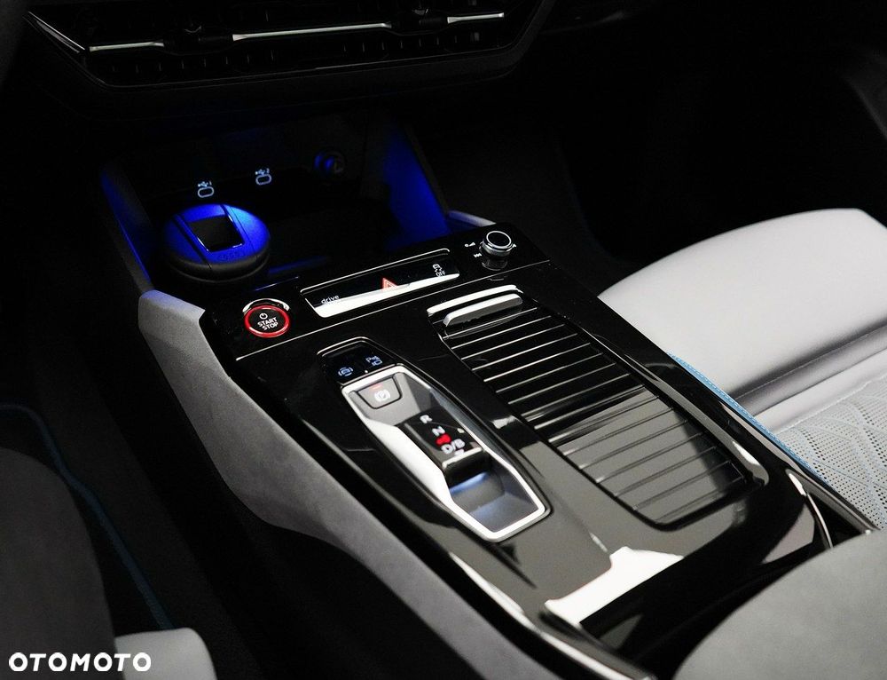 Audi A6 Avant e-tron - 27