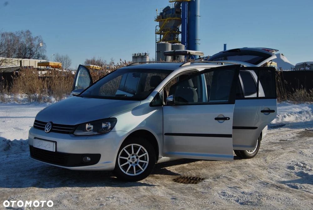 Volkswagen Touran 1.6 TDI DPF STYLE - 18