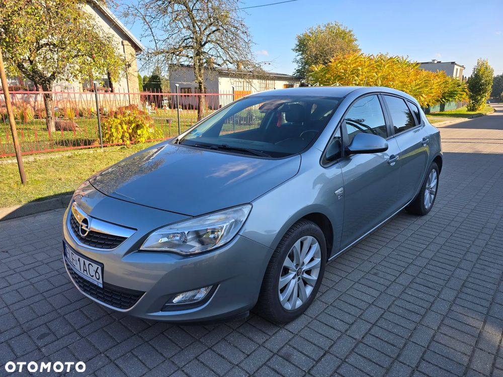 Opel Astra - 1