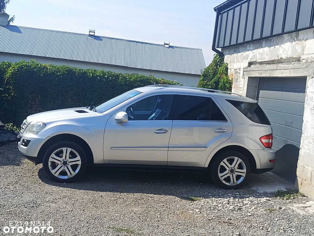 Mercedes-Benz ML 350 CDI 4Matic 7G-TRONIC DPF Grand Edition - 29