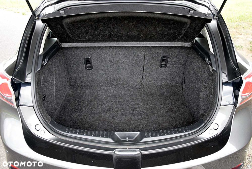 Mazda 3 - 5