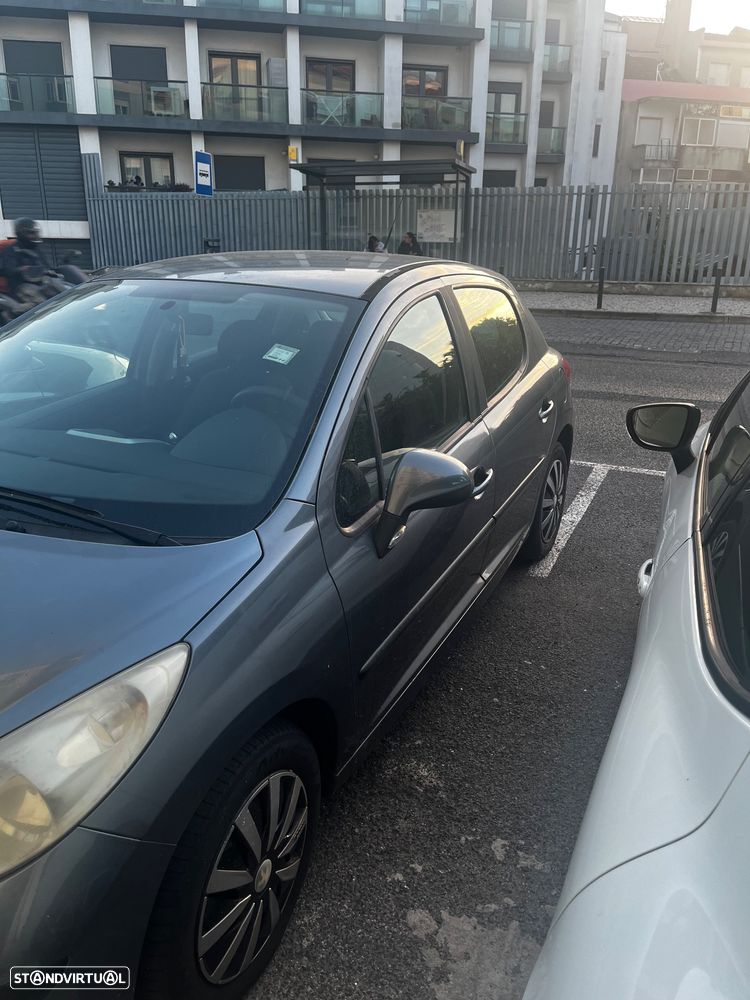 Peugeot 207 1.4 16V Trendy - 7