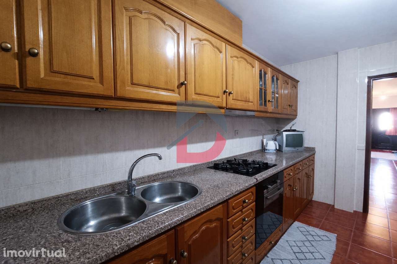 Moradia com Terreno - Grande imagem: 2/60