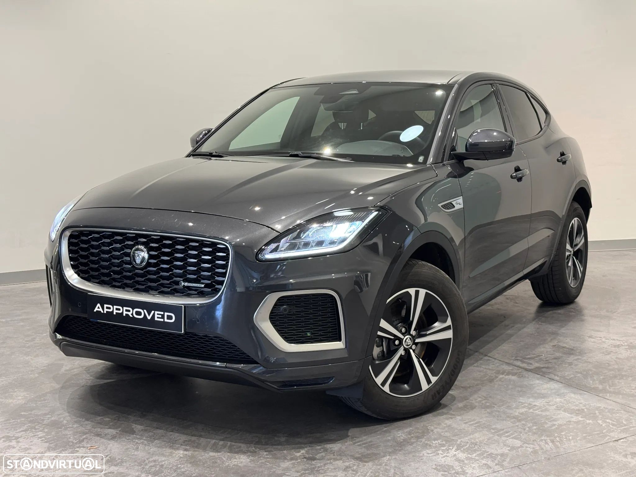 Jaguar E-Pace 1.5 P160 R-Dynamic S Aut. - 1