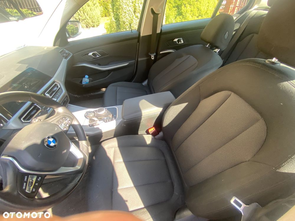 BMW Seria 3 318i Advantage - 3