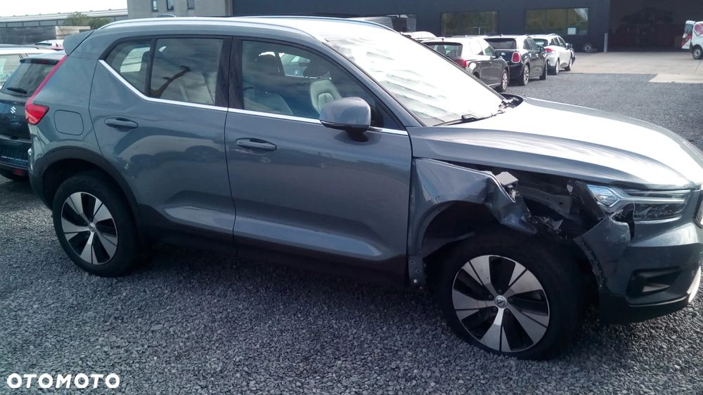 Volvo XC 40 T4 Plug-In Hybrid Plus Bright - 9