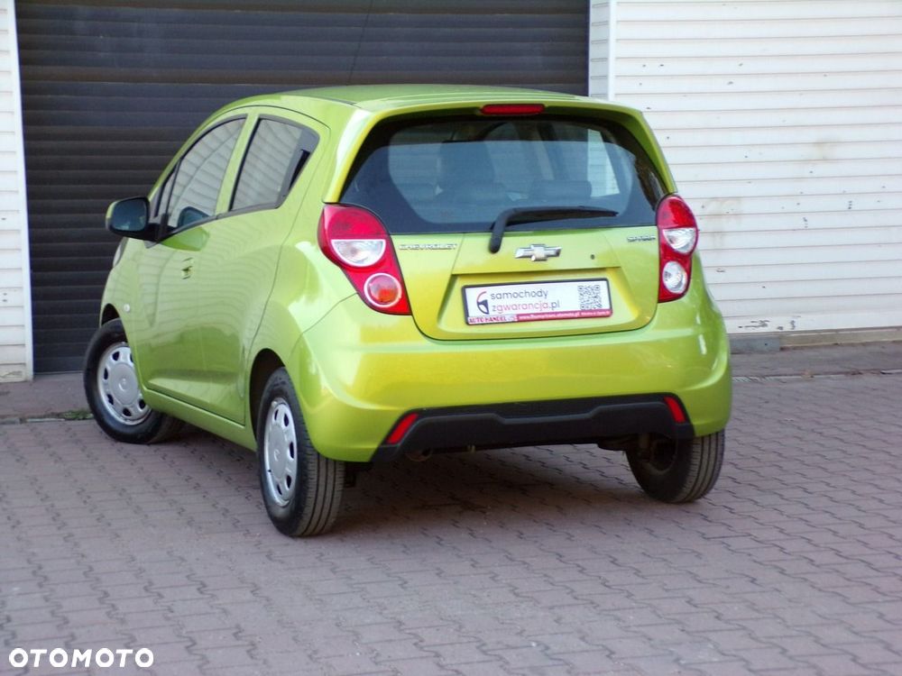 Chevrolet Spark - 15